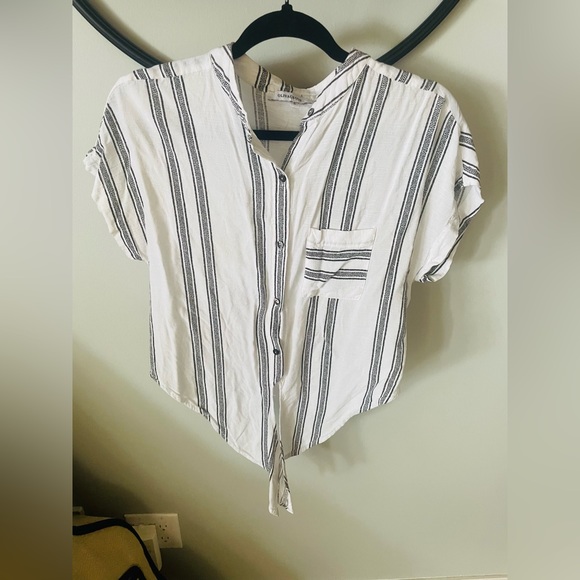 Top - Picture 2 of 4